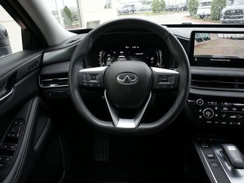 Used 2023 INFINITI QX60 Luxe w/ Cargo Package FWD image 9