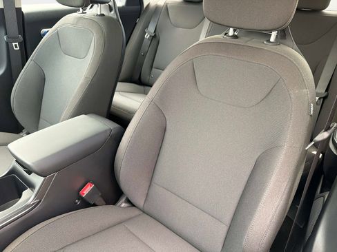 New 2026 Kia K4 FWD image 17