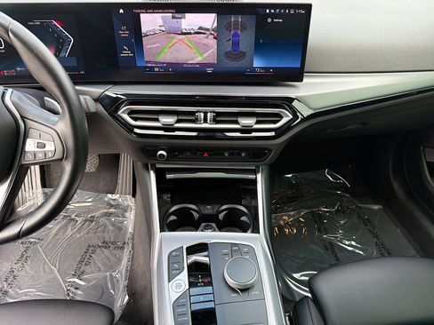 Used 2023 BMW 230i Coupe w/ Convenience Package image 18