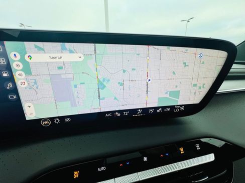 Used 2025 Buick Enclave Avenir w/ Super Cruise Package image 41