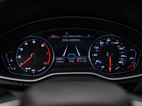 Used 2023 Audi Q5 2.0T Premium w/ Convenience Package image 31