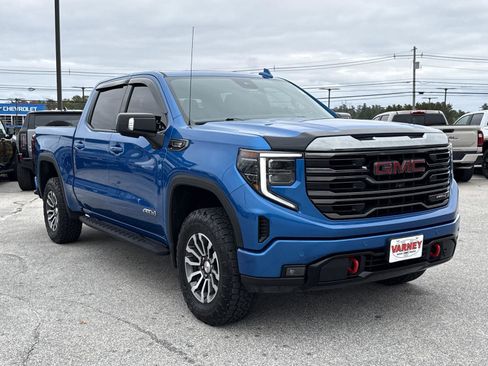 Used 2023 GMC Sierra 1500 AT4 w/ AT4 Premium Package image 3