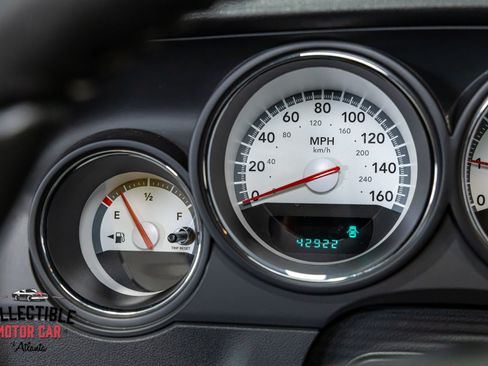 Used 2010 Dodge Challenger R/T RWD image 79