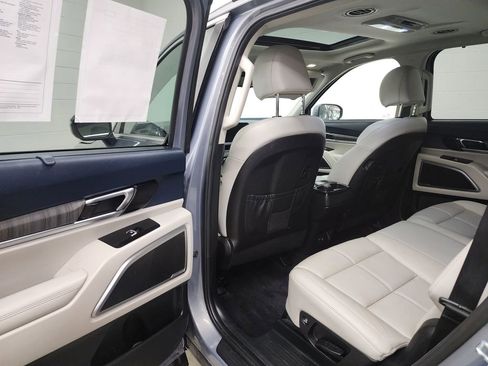Used 2023 Kia Telluride EX AWD/4WD image 25