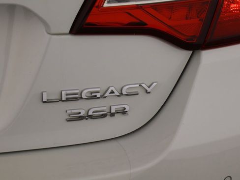 Used 2019 Subaru Legacy 3.6R Limited w/ Popular Package #2A image 43