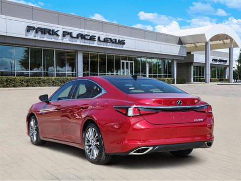 Used 2019 Lexus ES 350 w/ Accessory Package 2 image 4