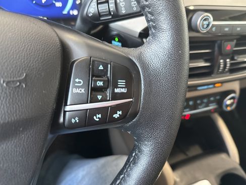 Used 2020 Ford Escape SE Sport image 28