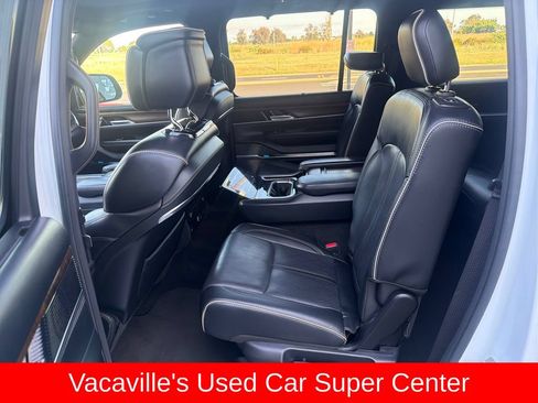 Used 2023 Jeep Grand Wagoneer Series II AWD/4WD image 23