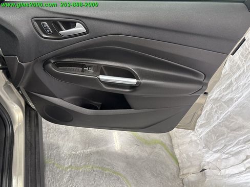 Used 2016 Ford C-MAX SE image 26