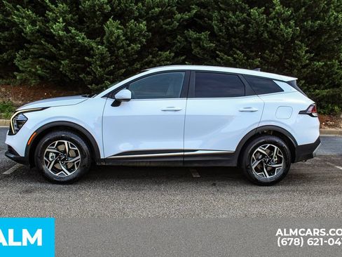 Used 2025 Kia Sportage LX FWD image 6