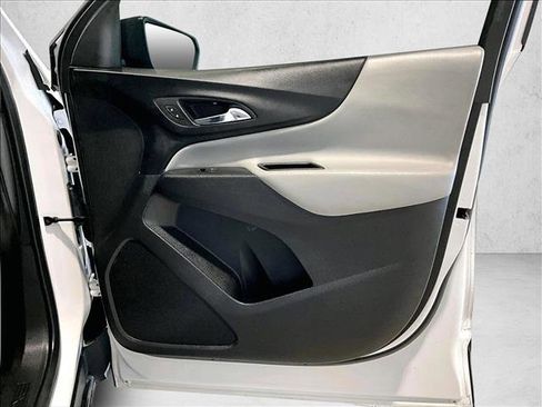 Used 2024 Chevrolet Equinox LS image 19