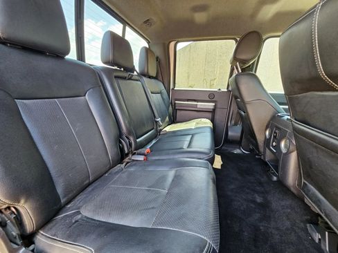 Used 2015 Ford F250 Lariat w/ Lariat Interior Package image 15