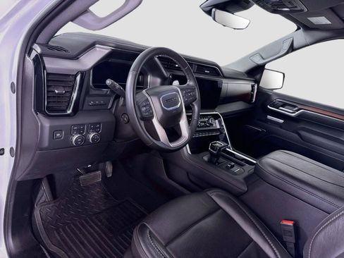 Used 2024 GMC Sierra 1500 Denali w/ Denali Reserve Package AWD/4WD image 3