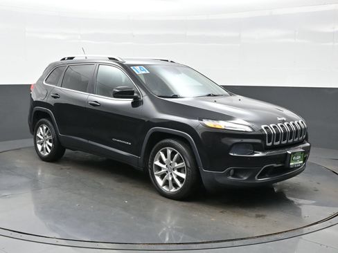 Used 2014 Jeep Cherokee Limited w/ Technology Group FWD image 11