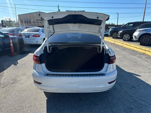 Used 2019 Volkswagen Jetta SEL FWD image 12