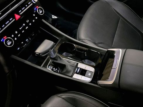 Used 2025 Hyundai Santa Cruz Limited image 16