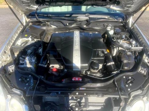 Used 2004 Mercedes-Benz E 320 4MATIC Sedan image 18