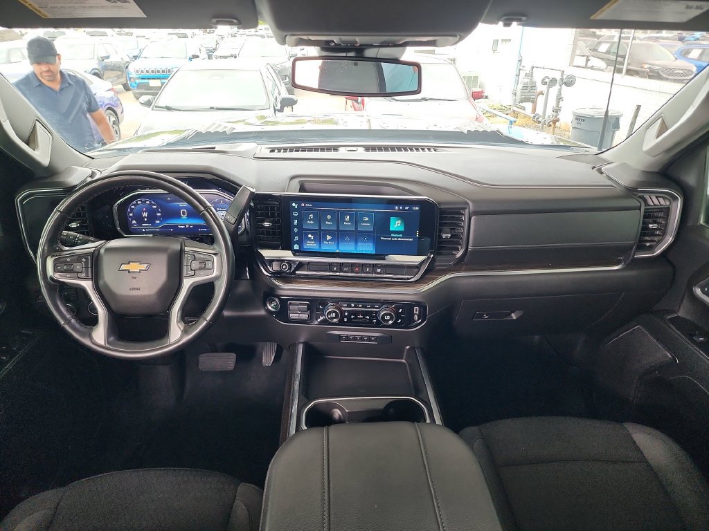 Used 2024 Chevrolet Silverado 2500 LT w/ Convenience Package AWD/4WD image 18