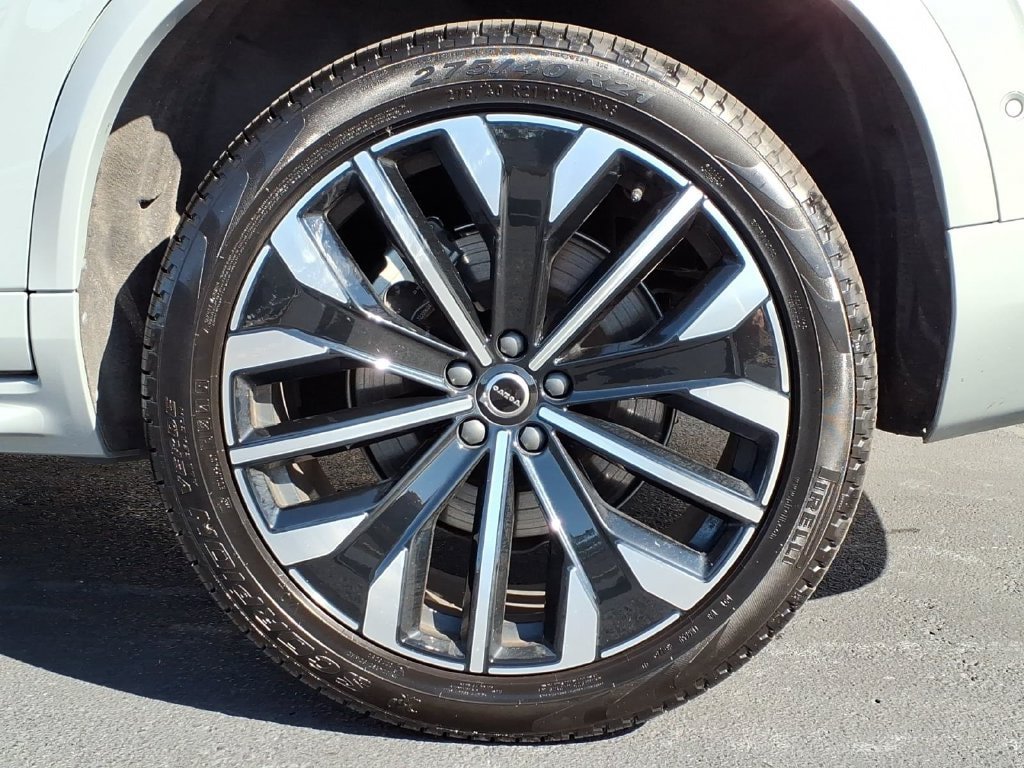 Certified 2026 Volvo XC90 B6 Ultra AWD/4WD image 6