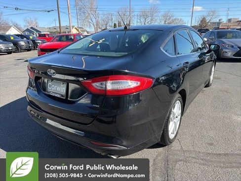 Used 2016 Ford Fusion SE image 5