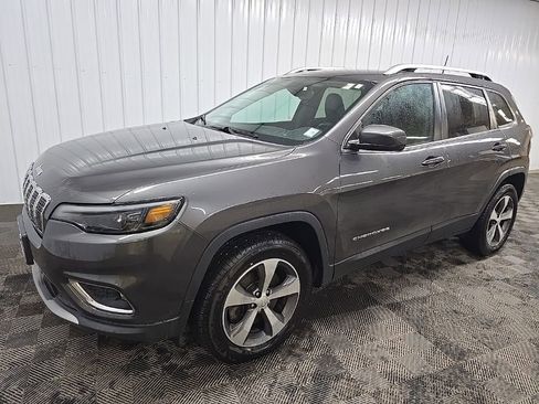 Used 2019 Jeep Cherokee Limited image 8