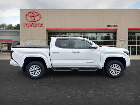 Certified 2024 Toyota Tacoma SR5 RWD image 5