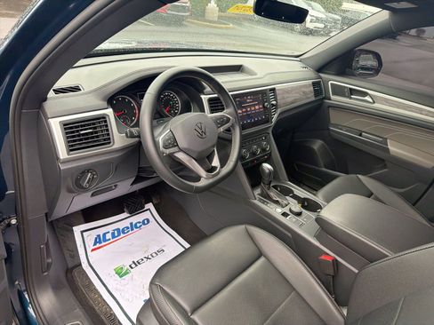 Used 2021 Volkswagen Atlas Cross Sport SE w/ Panoramic Sunroof Package image 10