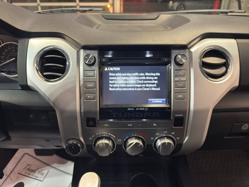 Used 2014 Toyota Tundra SR5 image 17
