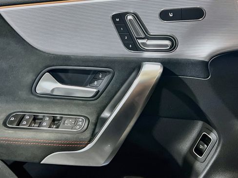 Used 2020 Mercedes-Benz CLA 250 4MATIC image 13