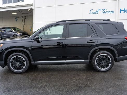 New 2026 Honda Pilot Touring image 9