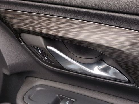 Used 2022 GMC Terrain SLE w/ Driver Convenience Package image 41