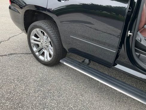 Used 2020 Chevrolet Tahoe Premier w/ Premier Plus Edition AWD/4WD image 30