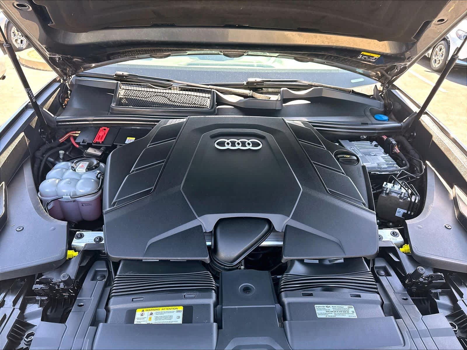 Used 2021 Audi Q8 Premium Plus w/ Premium Plus Package AWD/4WD image 32
