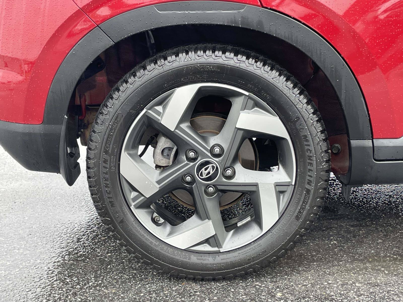 Certified 2022 Hyundai Venue SEL w/ Cargo Package FWD image 33