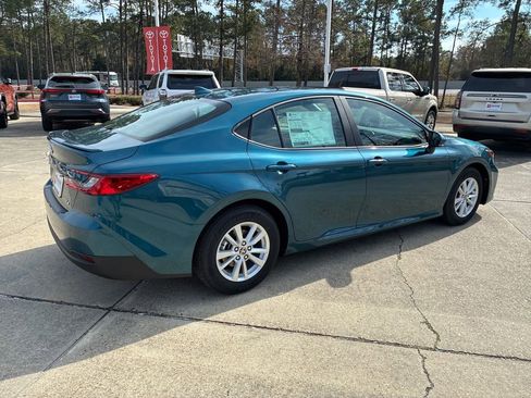 New 2026 Toyota Camry LE image 7