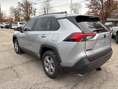 Used 2025 Toyota RAV4 XLE image 7