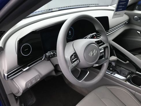 Certified 2024 Hyundai Elantra Blue image 24