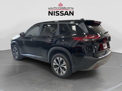 Used 2023 Nissan Rogue SV AWD/4WD image 4
