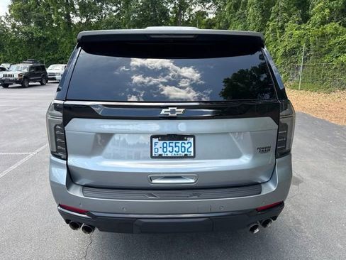 Used 2025 Chevrolet Tahoe Premier AWD/4WD image 4