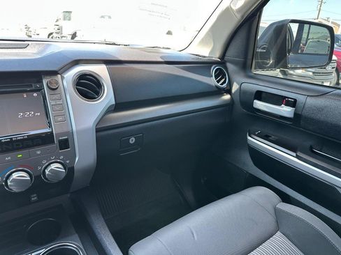 Used 2017 Toyota Tundra SR5 image 26