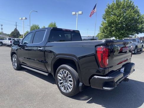 Used 2023 GMC Sierra 1500 Denali Ultimate AWD/4WD image 3