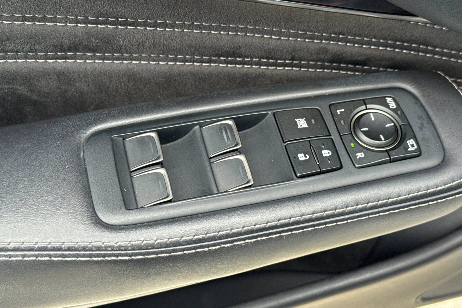 Used 2018 Lexus LS 500 AWD w/ Interior Upgrade Package image 13