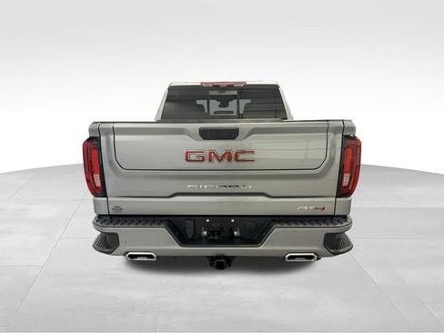 Used 2023 GMC Sierra 1500 AT4 w/ AT4 Premium Package AWD/4WD image 6