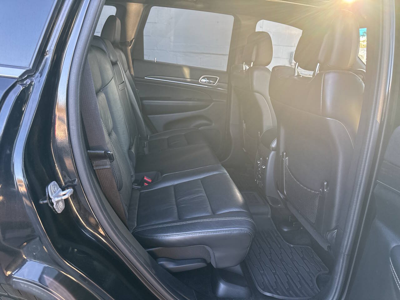 Used 2014 Jeep Grand Cherokee Limited AWD/4WD image 21