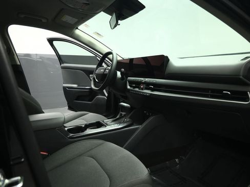 Certified 2025 Kia K4 LXS FWD image 55