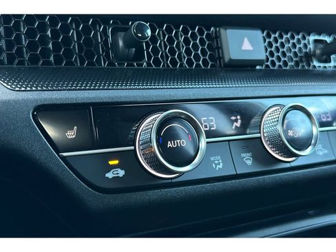 Used 2025 Honda CR-V Sport image 29