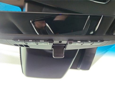 Used 2023 Toyota Venza Limited image 54