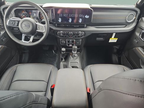 New 2025 Jeep Wrangler Sahara image 15