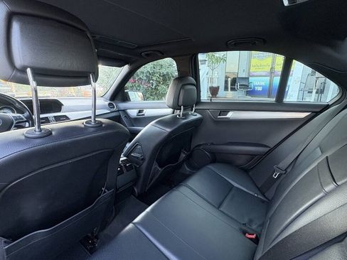 Used 2014 Mercedes-Benz C 300 4MATIC Sedan image 6