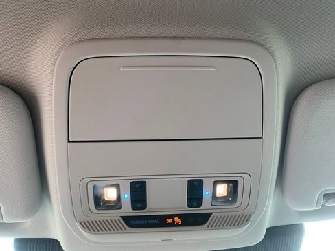 New 2025 Ford Explorer Active image 23